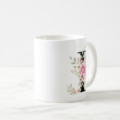 Elegant Alphabet Coffee Cup with Pink Rose Design Koffiemok (Voorkant rechts)