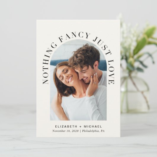 Elegant Arch Photo QR Code Cream Casual Weddenscha Kaart (Staand voorkant)