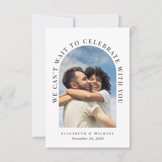 Elegant Arch Photo QR Code Weddenschap RSVP Kaartje (Voorkant)