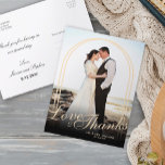 Elegant Arch Photo Script Modern Love Bedankt Briefkaart<br><div class="desc">Stijlvol modern Briefkaart Aangepaste foto verticaal bedankt, ontworpen met witte romantische scripttekst Liefde en Bedankt over een zwarte gradiënt op een verticale foto. Het eenvoudige ontwerp is voorzien van een dubbele boog, die twee personen vertegenwoordigt die één in hun leven samen worden. U kunt deze sjabloon eenvoudig online personaliseren met...</div>