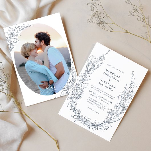 Elegant Azure Ivory Floral Monogram Foto Bruiloft Kaart