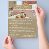 Elegant Bed & Breakfast Accommodatie Advert Flyer (Hand)