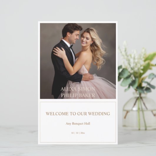 Elegant Beige Bordered Foto bruiloft menu (Staand voorkant)