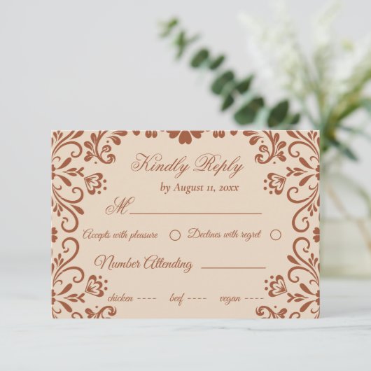 Elegant Beige Bruin Huwelijk RSVP Informatiekaartje (Staand voorkant)