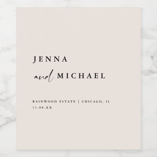 Elegant Beige Script Bruiloftsnamen Custom Wijn Etiket (Enkel label)