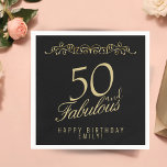 Elegant Black 50 en Fabulous 50th Birthday Servet<br><div class="desc">Elegant Black 50 en Fabulous 50th Birthday Napkins. 50 en geweldige tekst in trendy golden script op zwarte achtergrond. Pas het aan met jouw naam en je leeftijd,  en maak je eigen elegante verjaardagsfeestje voor het verjaardagsfeest van een vrouw.</div>