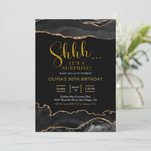 Elegant Black and Gold Agate Surprise Birthday Kaart (Staand voorkant)