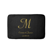 Elegant Black and Gold Monogram Name Passen getrou Badmat (Voorkant)
