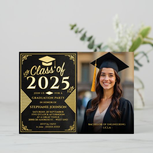 Elegant Black and Gold Photo Graduparty Folie Uitnodiging (Staand Voorkant)