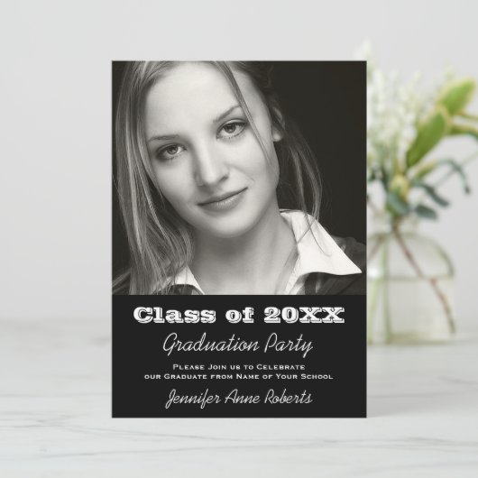 Elegant Black and White Afstuderen Invitation Kaart (Staand voorkant)