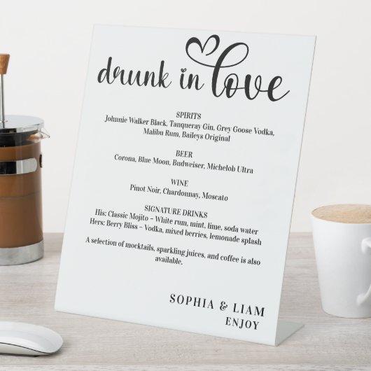 Elegant Black and White Drunk in Love Wedding Menu Reclamebord Met Voetstuk (Insitu)