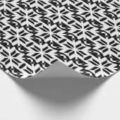 Elegant Black and White Geometric Pattern Cadeaupapier (Hoek)