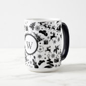 Elegant black and white merry Christmas Monogram Magische Mok (Voorkant rechts)