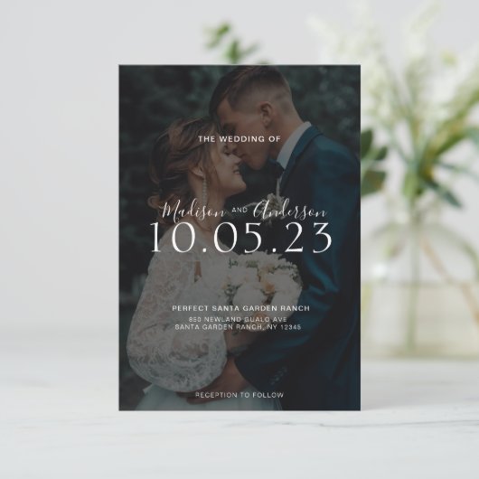 Elegant Black and White Script Photo Wedding Kaart (Staand voorkant)