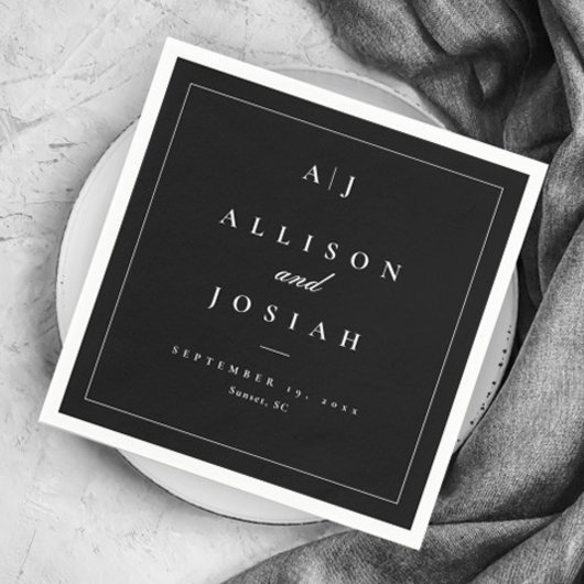 Elegant Black and White Wedding Servet