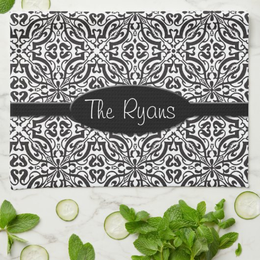 Elegant Black Baroque Damask Monogram Theedoek (Gevouwen)