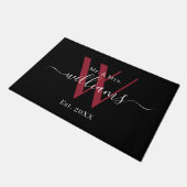 Elegant Black Burgundy Mr. en Mrs Monogram Name Deurmat (Schuin)
