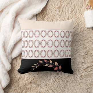 Elegant Black Cream And Clay Kussen