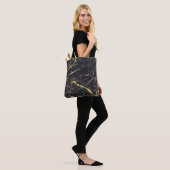 Elegant Black en Gold Faux Marble Tote Bag (Op model)