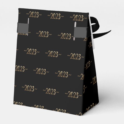 Elegant Black en Gold Script Happy Nieuwjaar 2023 Bedankdoosjes (Achterkant)