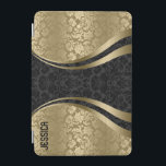 Elegant Black en Gold Tones Floral Damaskers iPad Mini Cover<br><div class="desc">Elegant zwart en goud  floral damaspatroon. Aangepast monogram. Als u om het even welke hulp nodig hebt die om het even welk van mijn design aanpassen,  contacteer de ontwerper ArtOnWear. Vrije tekst formatteren met levende hulp beschikbaar door verzoek.</div>