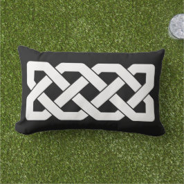 Elegant Black en White Celtic Knot Pattern Buitenkussen