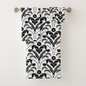 Elegant Black en White Retro Art Deco Damask Bad Handdoek (Insitu)