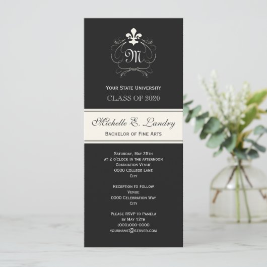 Elegant Black Fleur de Lis Formele Afstuderen Kaart (Staand voorkant)