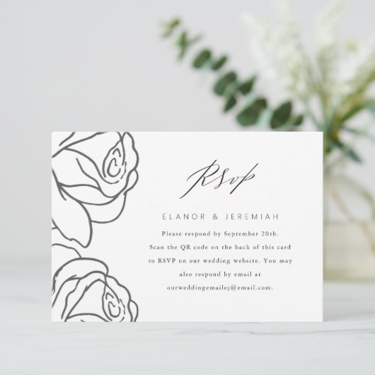 Elegant Black Floral Wedding RSVP met QR-code (Staand voorkant)