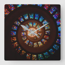 Elegant Black Glas in lood Swirl Pattern