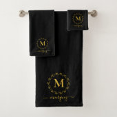 Elegant Black Gold Botanical Wreatmonogram Bad Handdoek (Insitu)