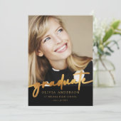 Elegant Black Gold Calligraphy Afstuderen Aankondiging (Staand voorkant)