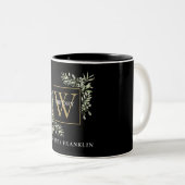 Elegant Black Gold Monogram Eucalyptus Greenery Tweekleurige Koffiemok (Voorkant rechts)