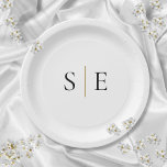 Elegant Black Gold Monogram Minimalist Papieren Bordje<br><div class="desc">Deze chique moderne papieren borden kunnen worden gepersonaliseerd met uw monogram initialen. Ontworpen door Thisnotme©</div>