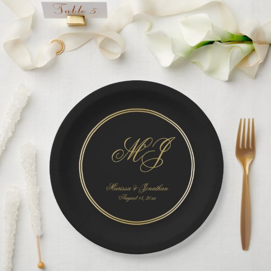 Elegant Black Gold Monogram Script Weddenschap Papieren Bordje (Huwelijk)