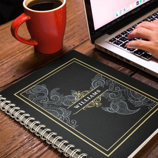Elegant Black Gold Paisley Monogramed Notitieboek