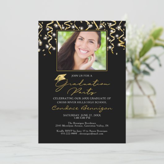 Elegant Black Gold Script Confetti Afstuderen Invi Kaart (Staand voorkant)