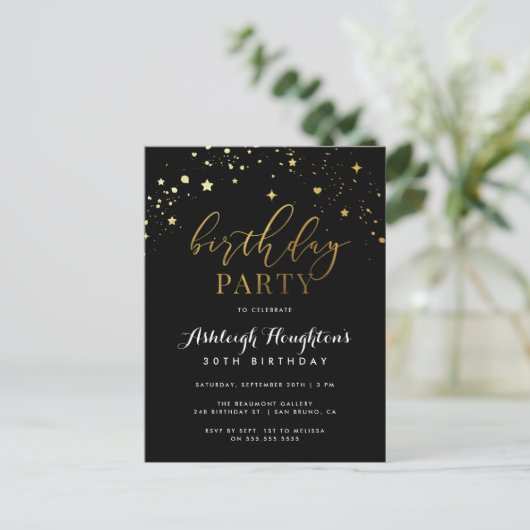 Elegant Black & Gold Star Confetti Birthday Uitnodiging Briefkaart (Staand voorkant)