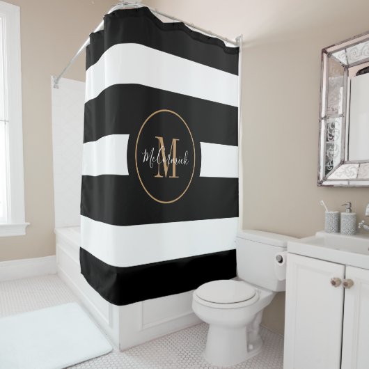 Elegant Black Gold Stripes Monogram Script Name Douchegordijn (In situ)
