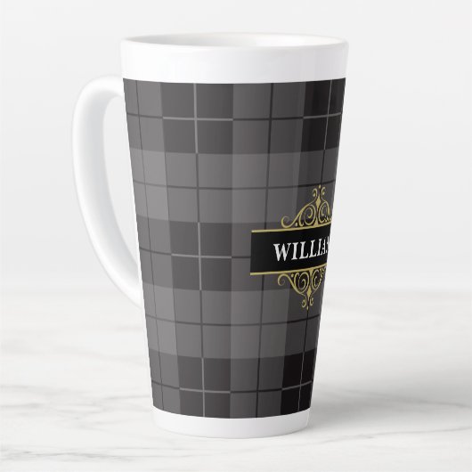 Elegant Black Gold Tartan Pset Monogram Latte Mok (Linkerhoek)