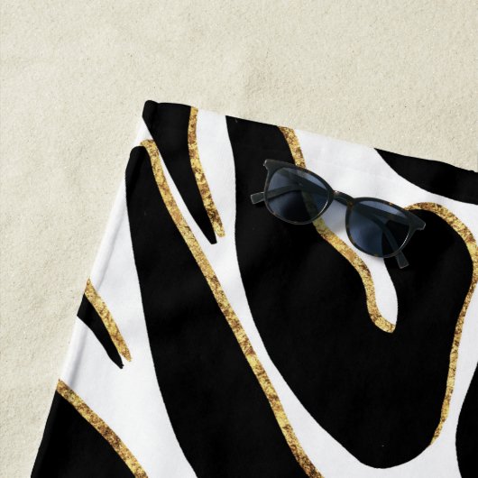 Elegant Black Gold Zebra White Animal Print Strandlaken (In situ)