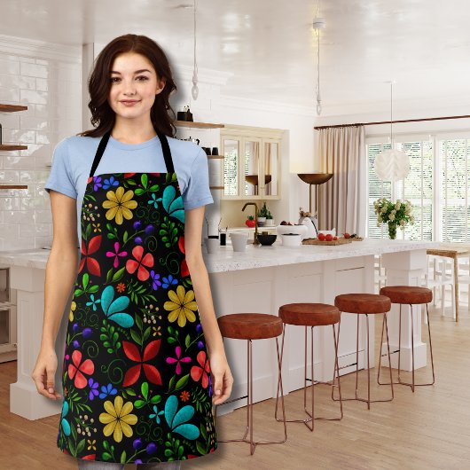 Elegant Black | Latin American Folk Floral Schort