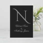 Elegant Black Monogram Initiaal Wedding Kaart (Staand voorkant)