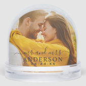 Elegant Black Mr and Mrs Monogram Photo Wedding Sneeuwbol (Achterkant)