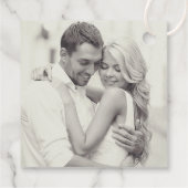 Elegant Black Mr en Mrs Script Custom Monogram Bedankjes Labels (Achterkant)