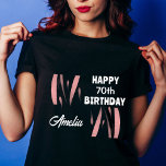 Elegant Black Pink Waterverf 70th Happy Birthday T-shirt<br><div class="desc">Elegant Zwart Roze Waterverf 70e Happy Birthday Party Gast van Honor T-shirt. Personaliseer het met jouw naam en leeftijd.</div>
