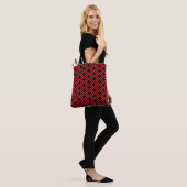 Elegant Black Red Cross en Square Pattern Tote Bag (Op model)
