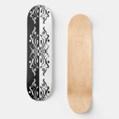 Elegant Black & White Abstracte Harlequin Style Persoonlijk Skateboard (Voorkant)