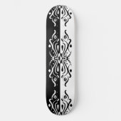 Elegant Black & White Abstracte Harlequin Style Persoonlijk Skateboard (Voorkant)