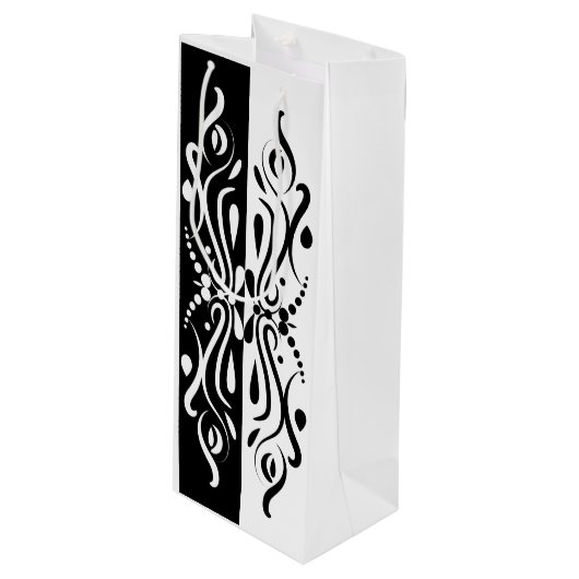 Elegant Black & White Abstracte Harlequin Style Wijn Cadeautas (Voorkant Gekanteld)